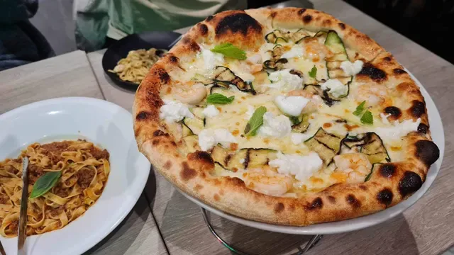 Cent Anni Italian Restaurant & Pizza