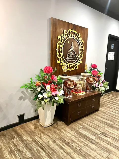 Centre Thai Cafe and Restaurant