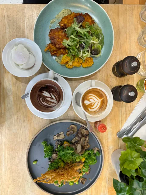 Chichi House Cafe