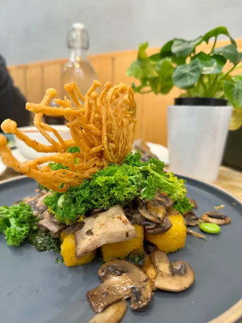 Chichi House Cafe