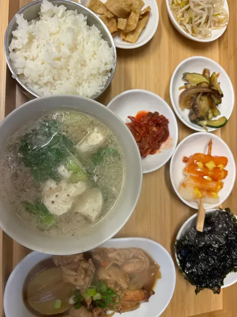 Chicken and Jokbal