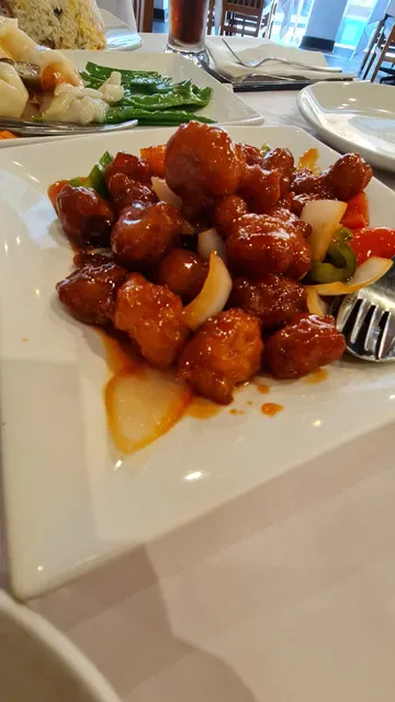Chine On Paramount Chinese Restaurant