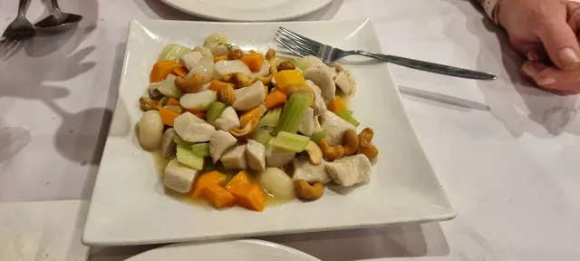 Chine On Paramount Chinese Restaurant
