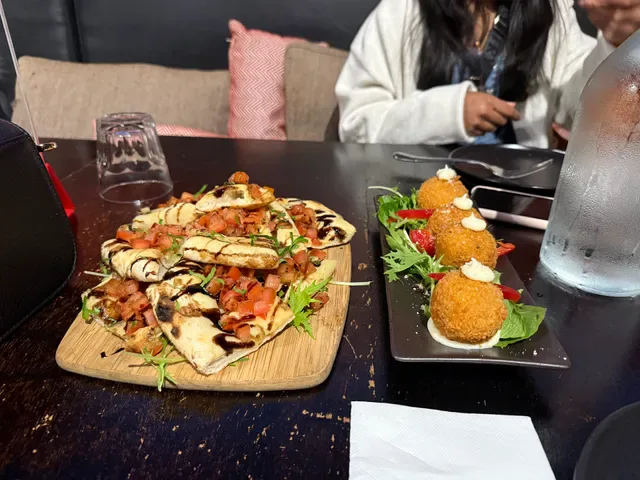 Ciccio's Woodfire Pizzeria