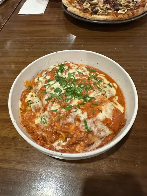 Ciccio's Woodfire Pizzeria