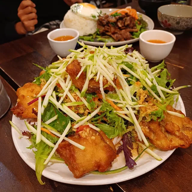 Co Thu Quan Footscray