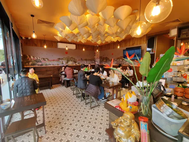 Co Thu Quan Footscray