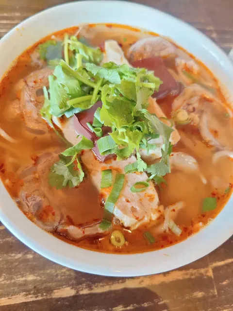 Co Thu Quan Footscray