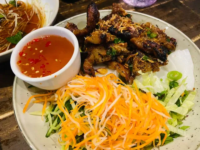 Co Thu Quan Richmond