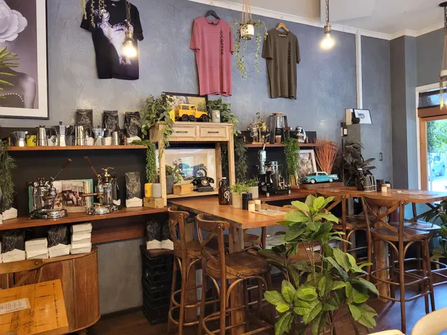 Cocoa Moon Cafe