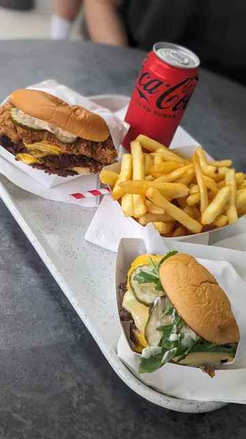 College Dropout Burgers (Ivanhoe)