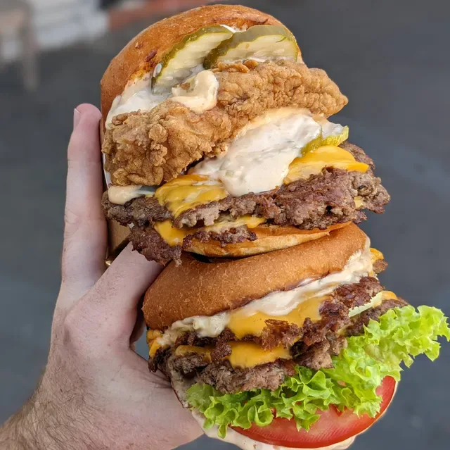 College Dropout Burgers (Ivanhoe)