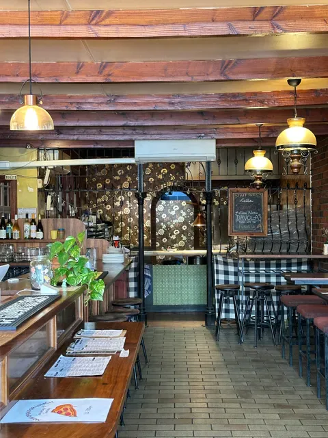 Compass Pizza Bar