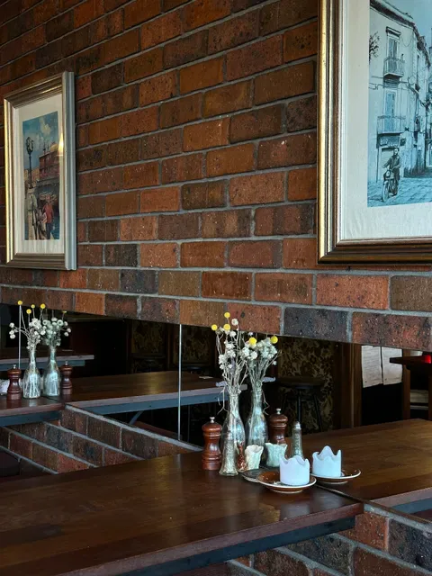 Compass Pizza Bar