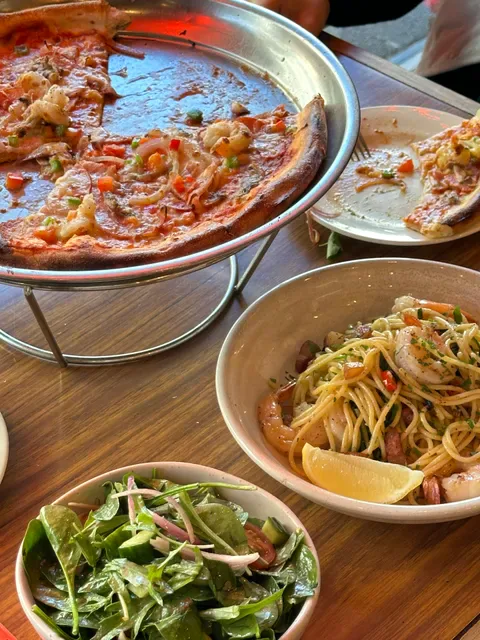 Compass Pizza Bar