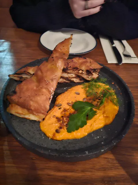 Counting House Bar & Grill
