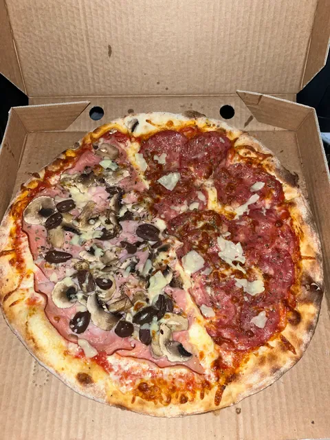 Da Bella Woodfired Pizza Oakleigh