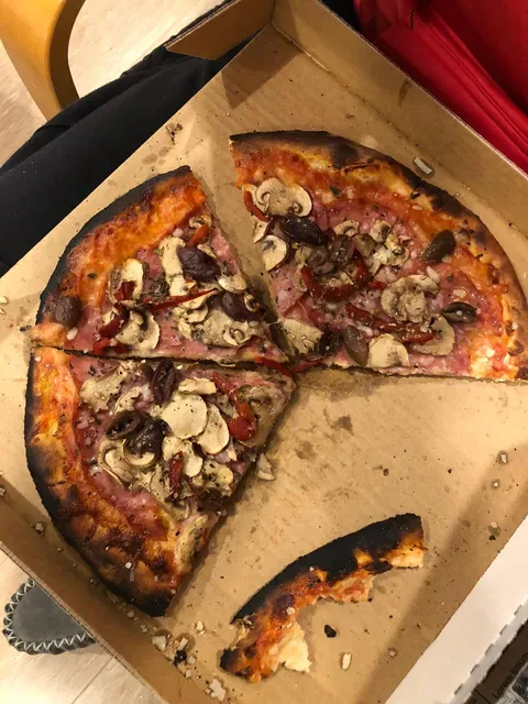 Da Bella Woodfired Pizza Oakleigh