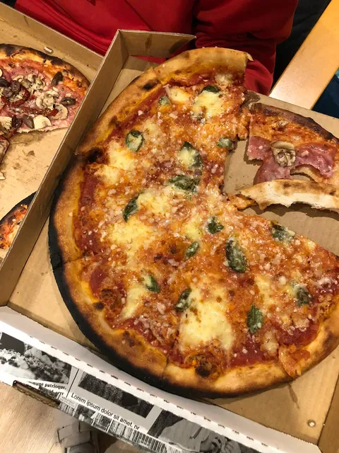 Da Bella Woodfired Pizza Oakleigh
