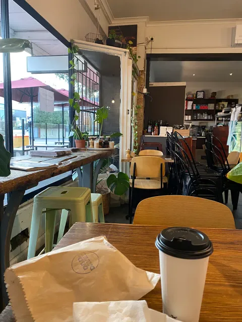 Dad and Dave's Cafe