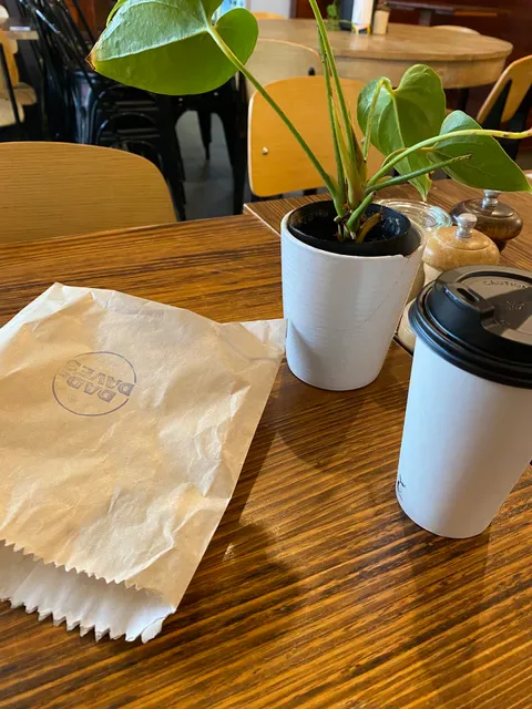 Dad and Dave's Cafe