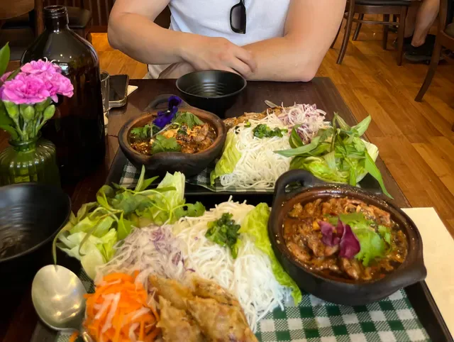 Dad Vietnamese Restaurant