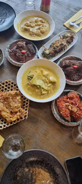 Dale Lapau Indonesian Restaurant (HALAL)