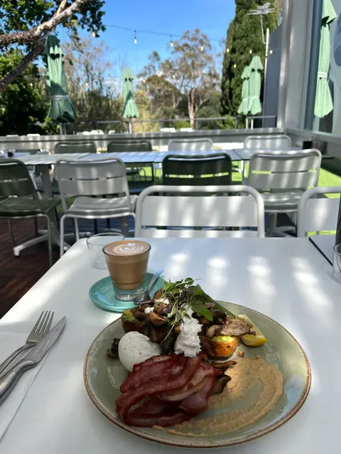 daydreamers Cafe