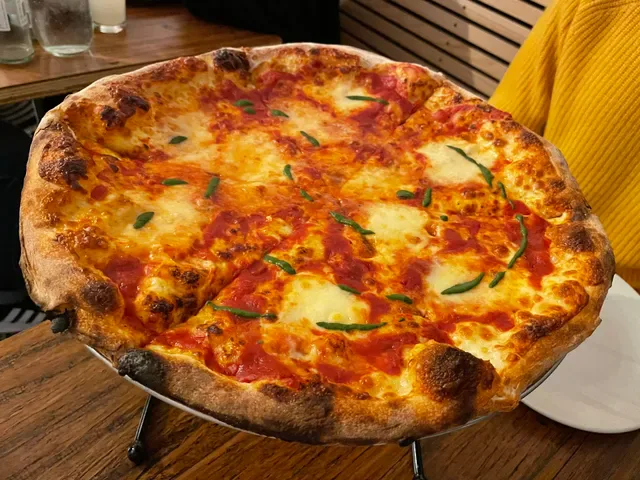 Deep End Pizza