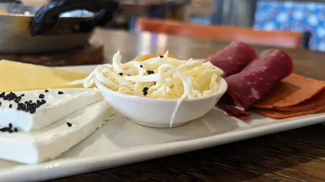 Dejawu Authentic Cuisine
