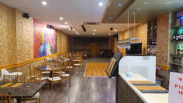 Desi Sweets & Curry Cafe (Indian Restaurant & Catering)