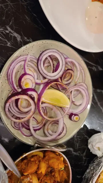 Desi Sweets & Curry Cafe (Indian Restaurant & Catering)