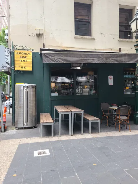 Dikstein's Corner Bar