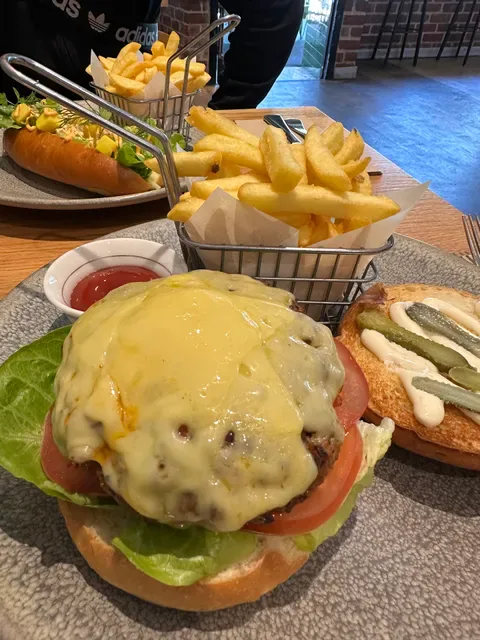 Dish & Spoon Cafe