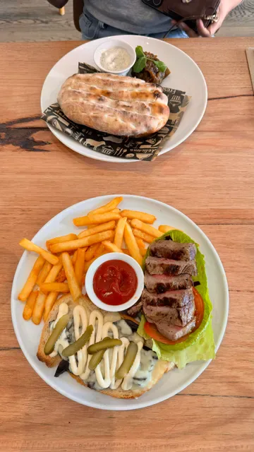 Dish & Spoon Cafe
