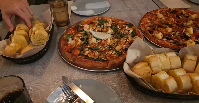 Doey's Pizza Rosanna