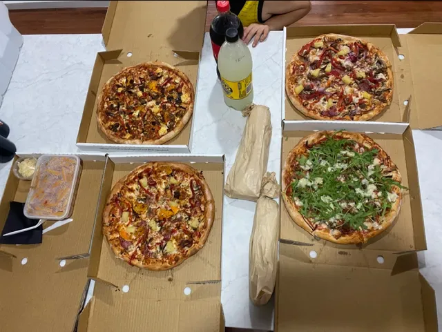 Doey's Pizza Rosanna