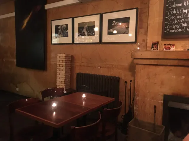 Dogs Bar