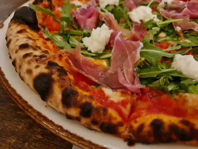 DoppioZero Pizzeria & Wine Bar