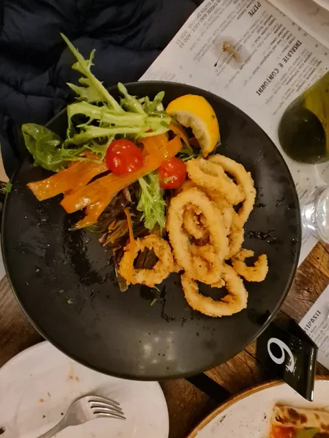 DoppioZero Pizzeria & Wine Bar