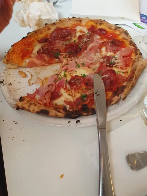 DoppioZero Pizzeria and Wine Bar