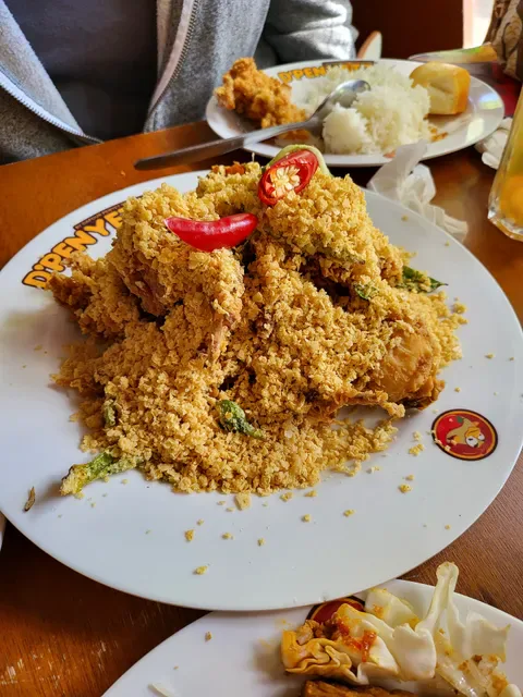 D’Penyetz & D’Cendol Carlton (HALAL)