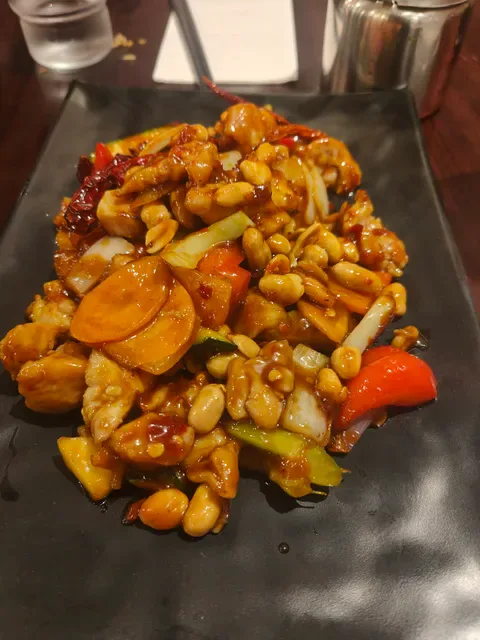 East Alley Dumpling and Beer