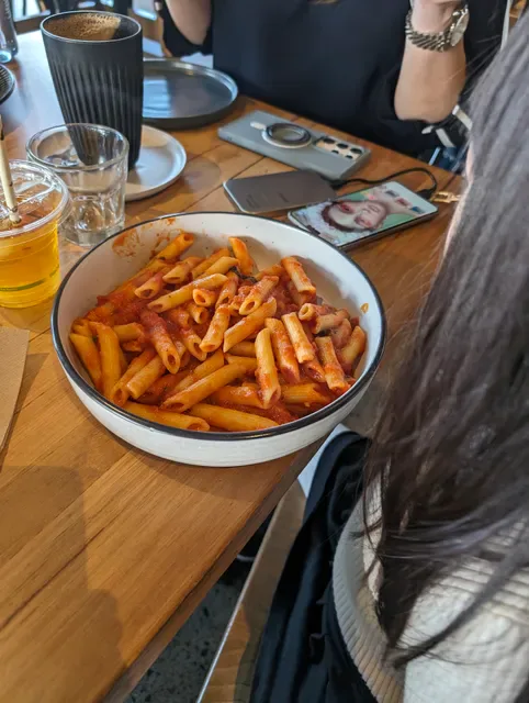 Eating Station