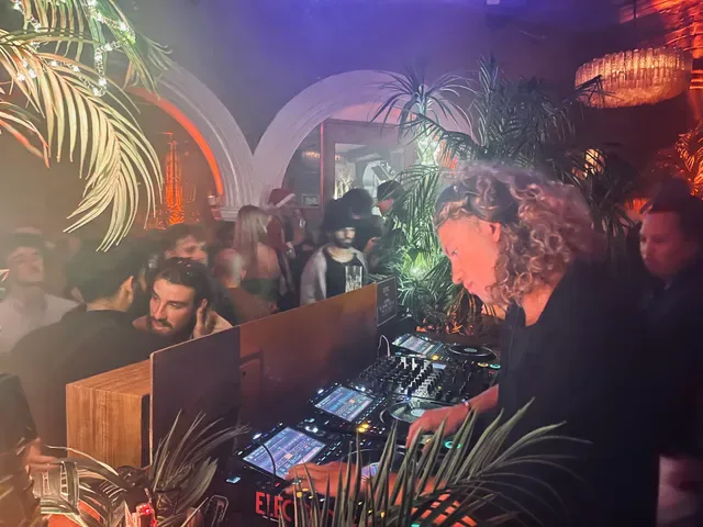 Electric Bar