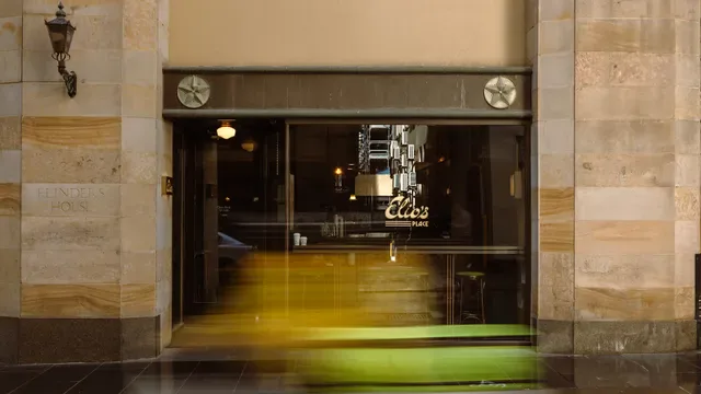 Elio’s Place
