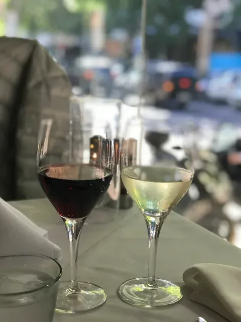 Encore Bar & Lounge