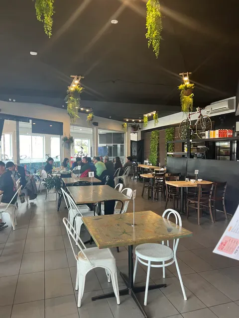 Enelssie Café Main Location BURNSIDE