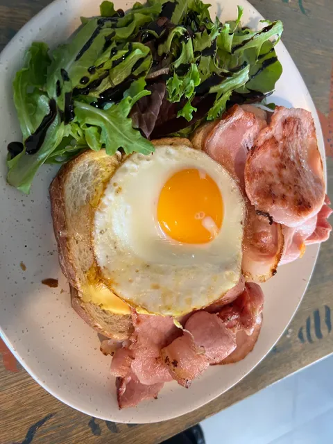 Enelssie Café Main Location BURNSIDE