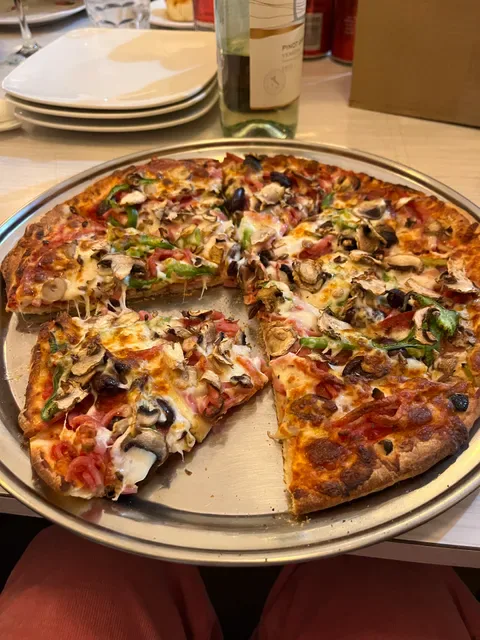 Enzo’s Pizzeria